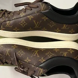 Louis Vuitton | Shoes | Louis Vuitton Brown Lv Sneakers  display picture 3